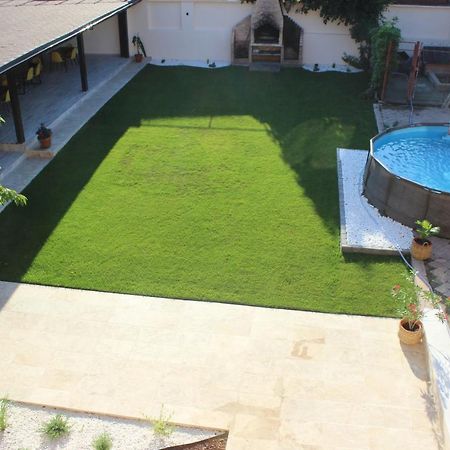 Pretty Garden Villa Orsova Exterior photo
